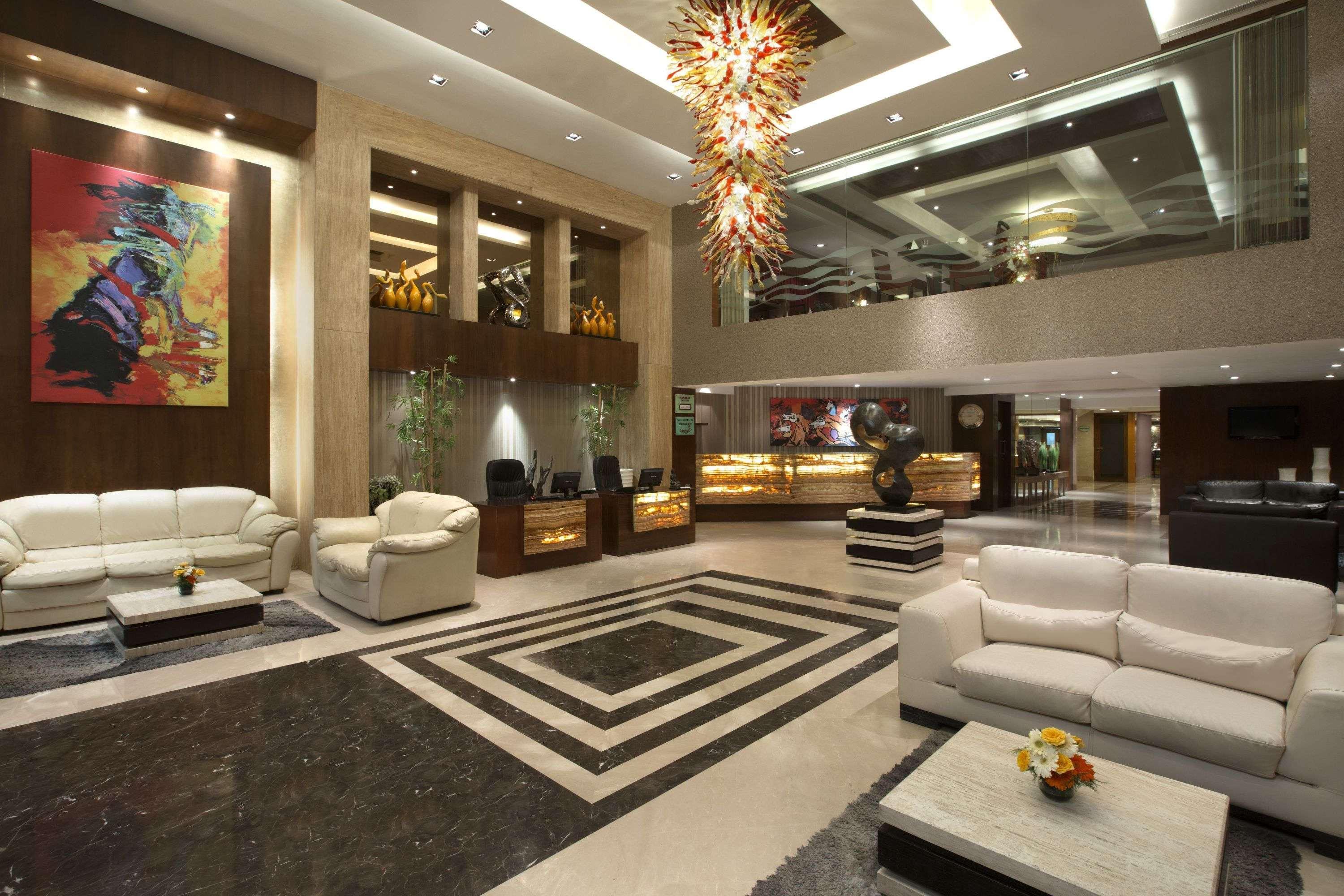 Ramada Ahmedabad Hotel Exterior foto
